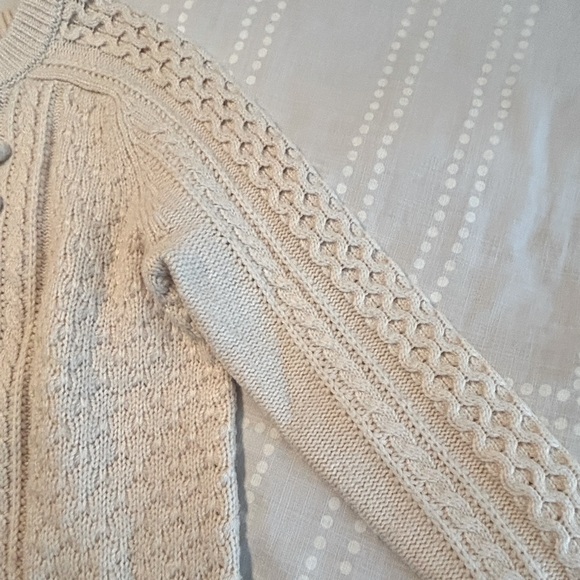 J. Crew Cream Cable Knit Sweater - Sz S - EUC - Picture 5 of 10